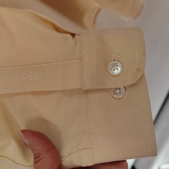 Cabin Creek Button Down Top Pale Light Yellow Top Size 18W Wrinkle Free - Picture 5 of 7